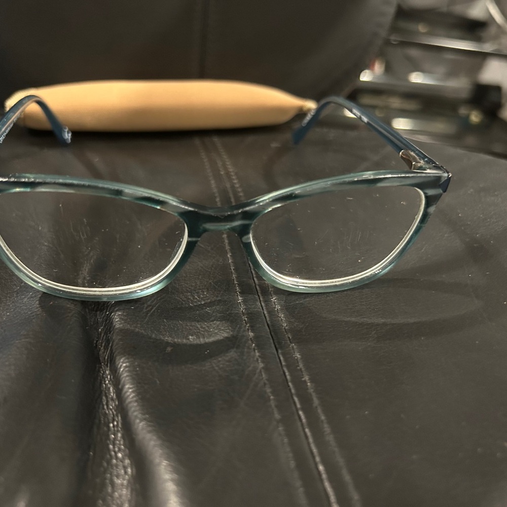 Foster Grant Teal and Black Men's Glasses - Picture 4 of 8